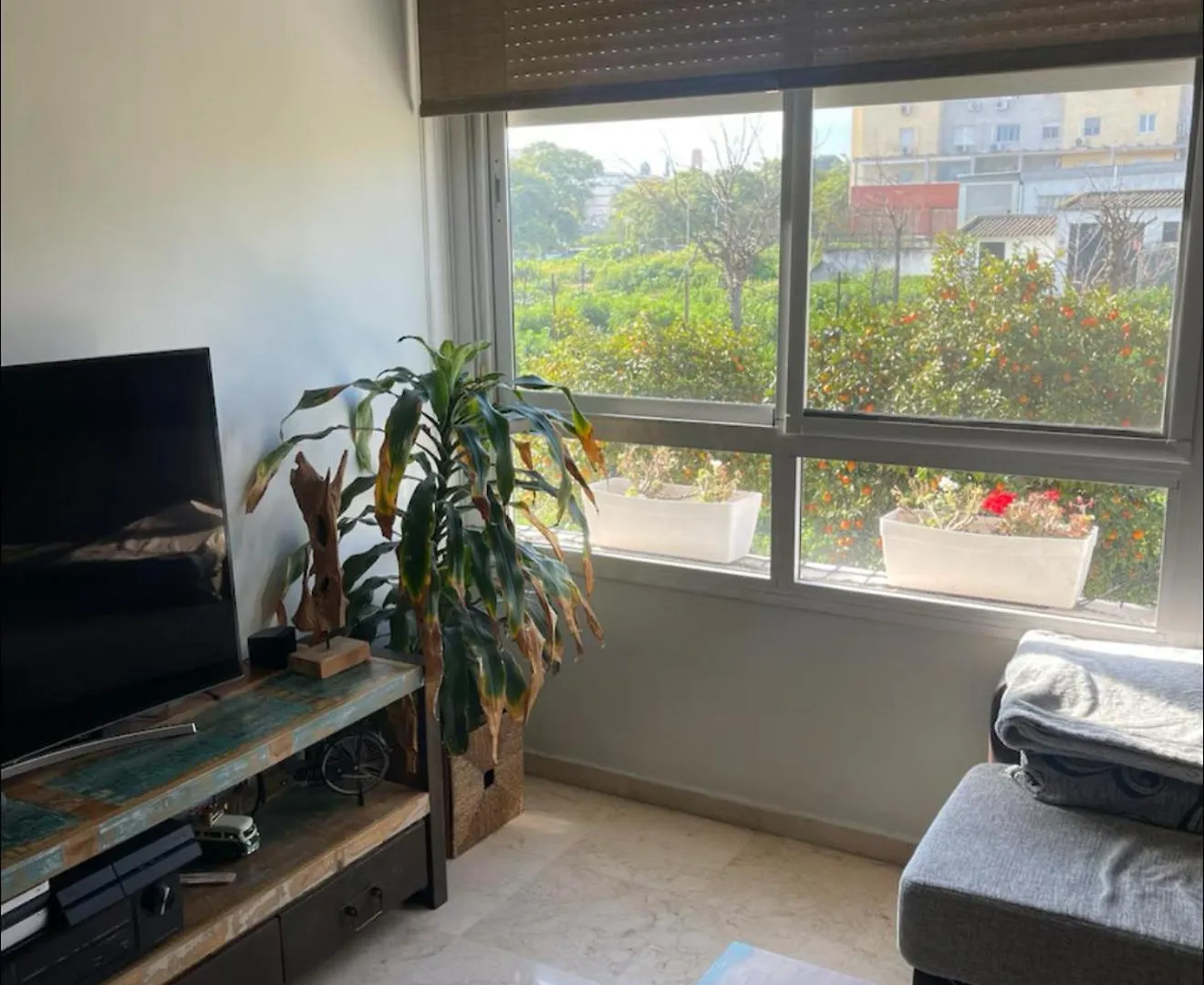 Habitacion Individual Con Bano Privado En Piso De Lujo San Juan de Aznalfarache Homestay